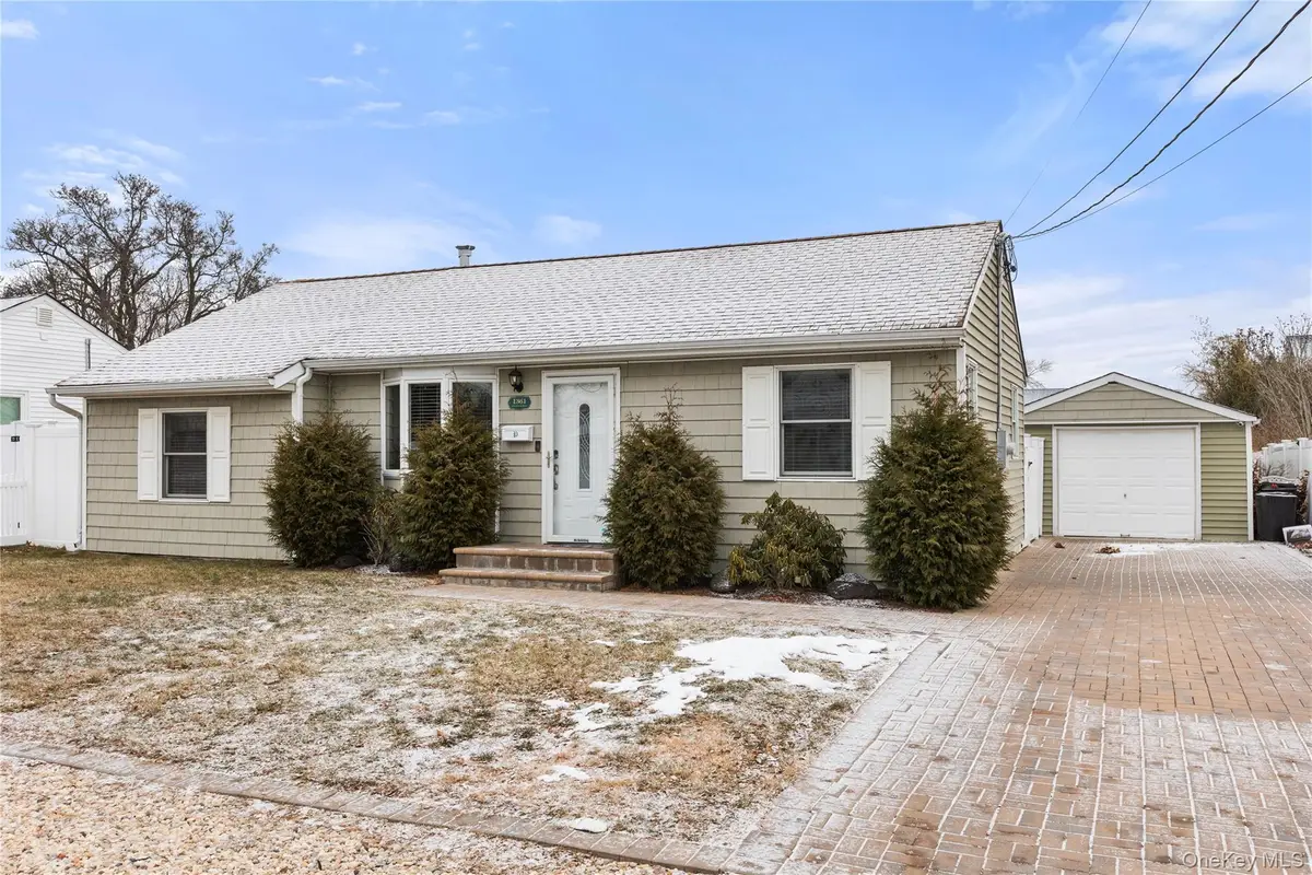 1361 Manatuck Boulevard, Bay Shore, NY 11706 - Image #1