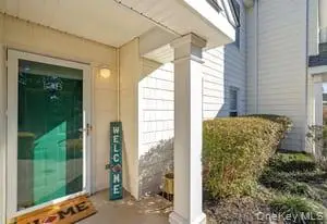 138 Brattle Circle, Melville, NY 11747 - Image #2