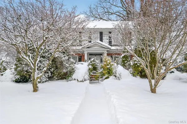 225 Nassau Boulevard, Garden City, NY 11530