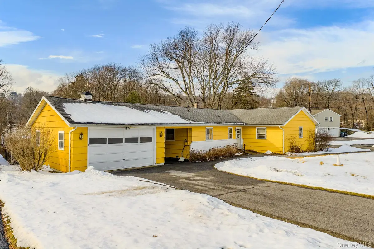 16 Overlook Drive, Newburgh, NY 12550 - Image #1