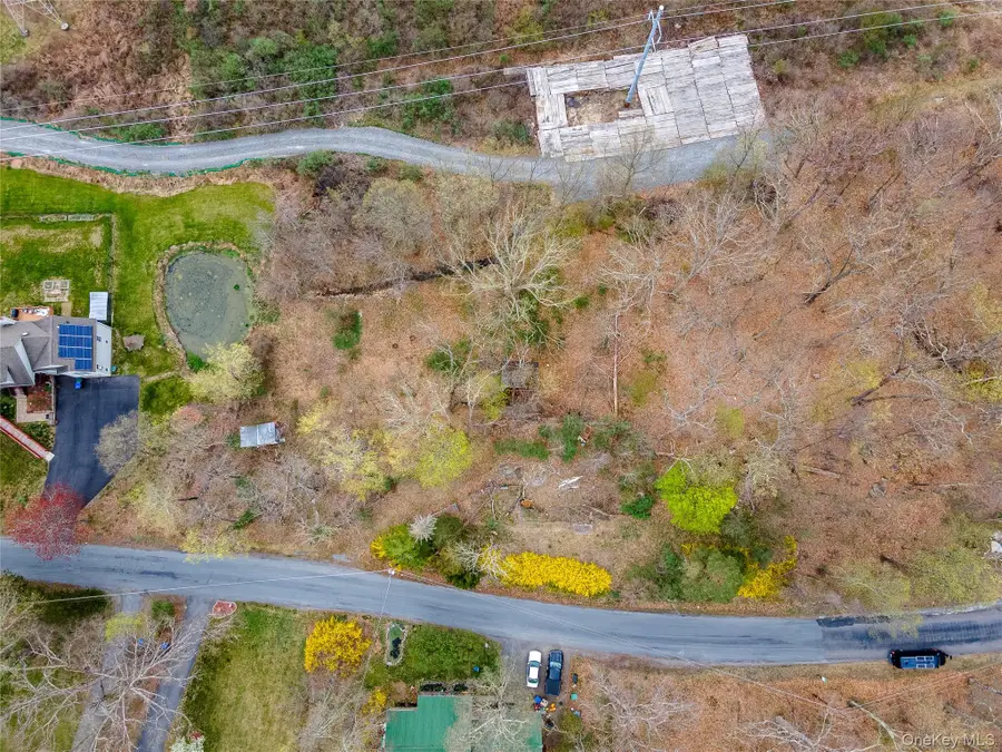 27 E Green Road, Rock Tavern, NY 12575 - Image #3