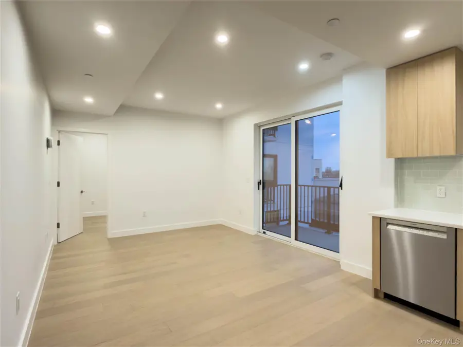 150-02 Northern Boulevard #3C, Flushing, NY 11354 - Image #3