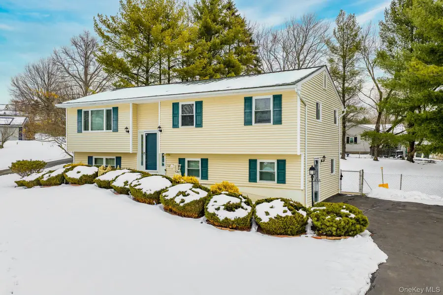 9 Michele Court, Middletown, NY 10941 - Image #2