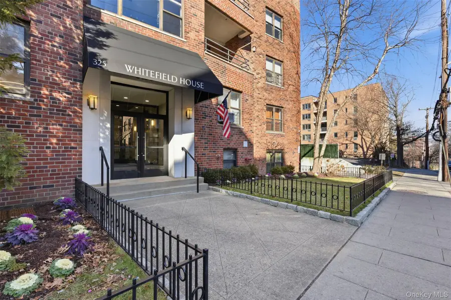 325 Main Street #6H, White Plains, NY 10601 - Image #2