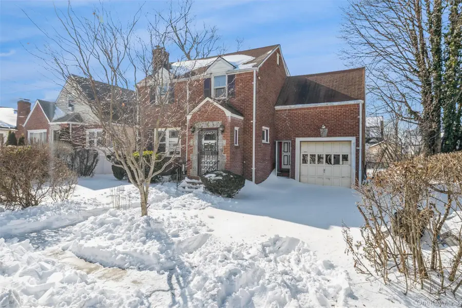 12 Taylor Place, Hempstead, NY 11550 - Image #3