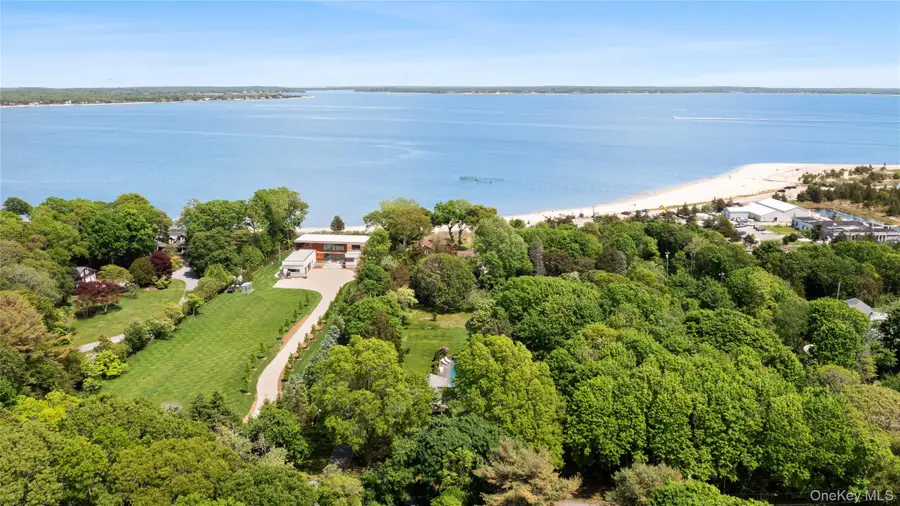 250 Paradise Point Road, Southold, NY 11971 - #2