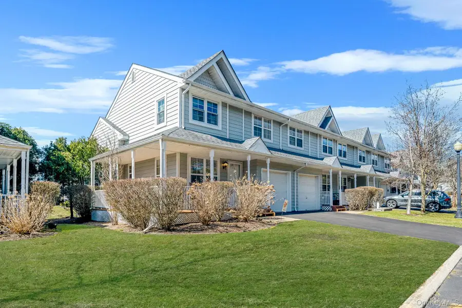 22 Fairlawn Drive, Central Islip, NY 11722 - #2