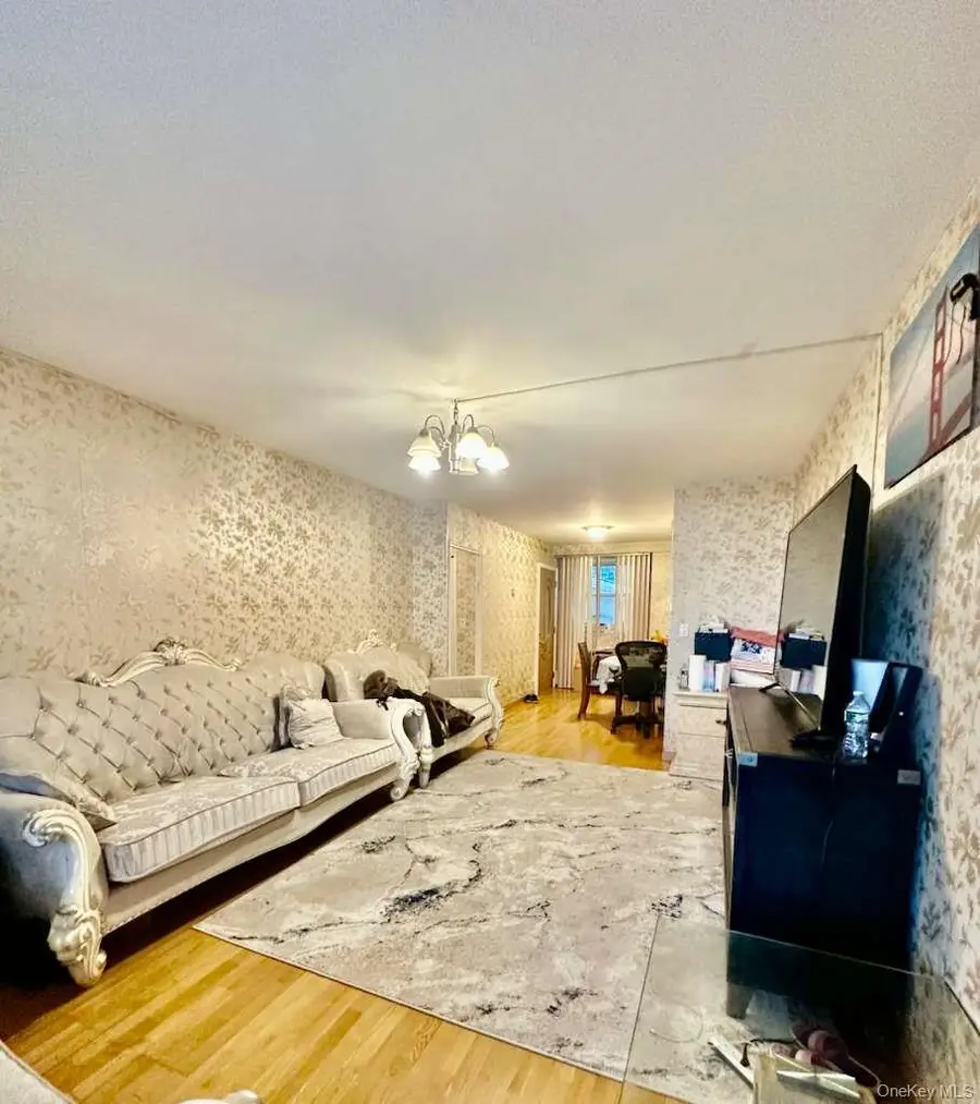 97-07 63 Road #3M, Rego Park, NY 11374 - Image #2