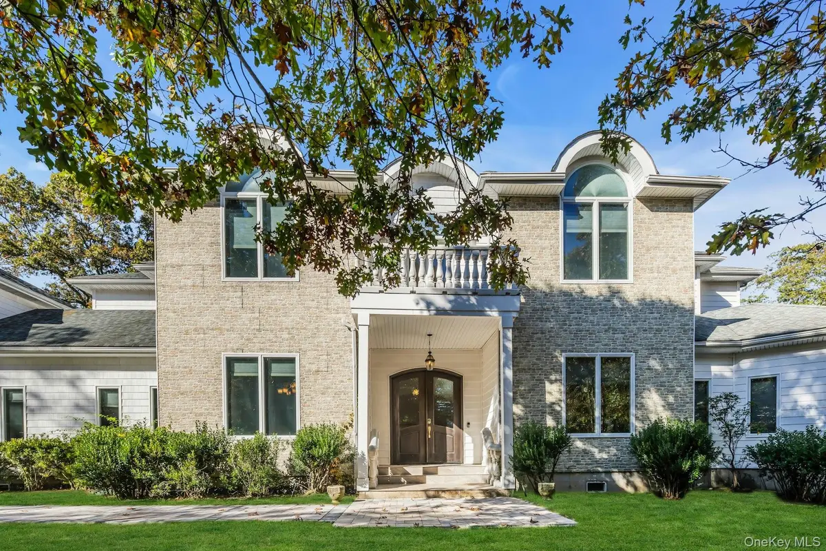 10 Bay Woods Drive, Hampton Bays, NY 11946 - Image #1