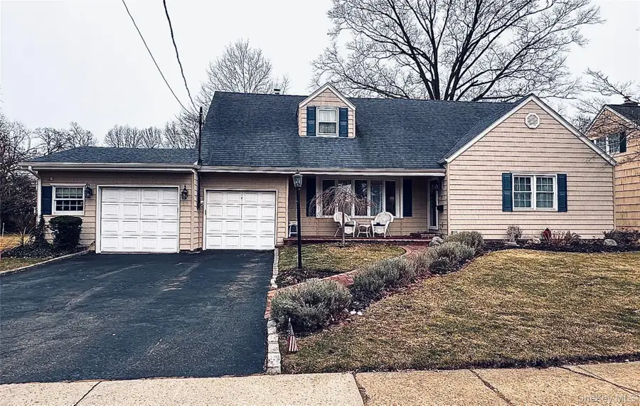 71 Home Street, Malverne, NY 11565 - Image #2