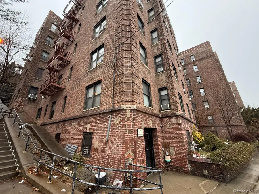 3015 Riverdale Avenue #5A, Bronx, NY 10463 - Image #2