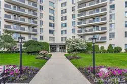135 Post Avenue #5-L, Westbury, NY 11590