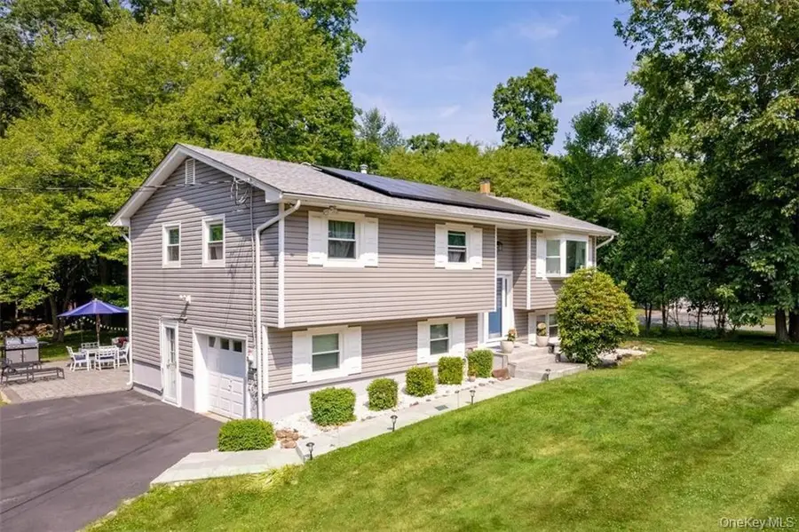 1 N Amundsen Lane, Airmont, NY 10901 - Image #3