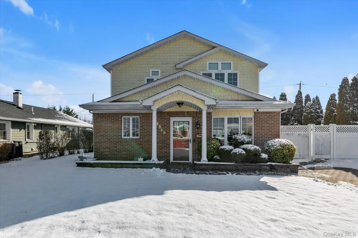 2528 Balsam Avenue, East Meadow, NY 11554 - Image #1