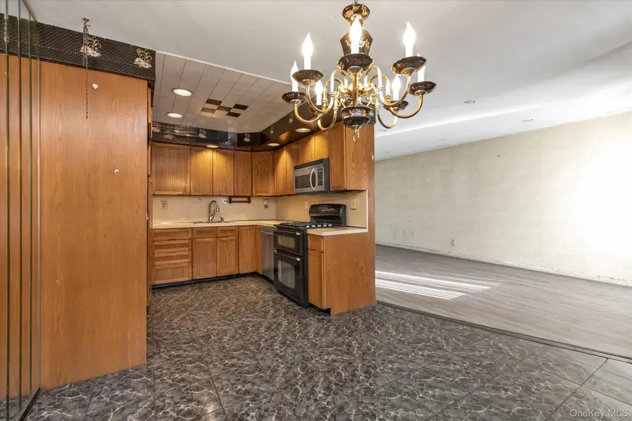 621 Avenue Y, Brooklyn, NY 11235 - Image #3