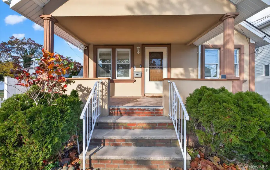 132 S Terrace Place, Valley Stream, NY 11580 - Image #2