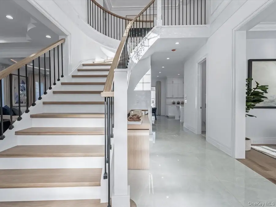 Address Withheld By Seller, Great Neck, NY 11021 - Image #2