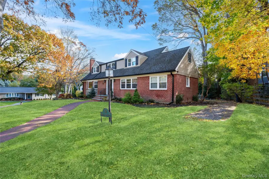 12 Mallard Cove, Centerport, NY 11721 - Image #2