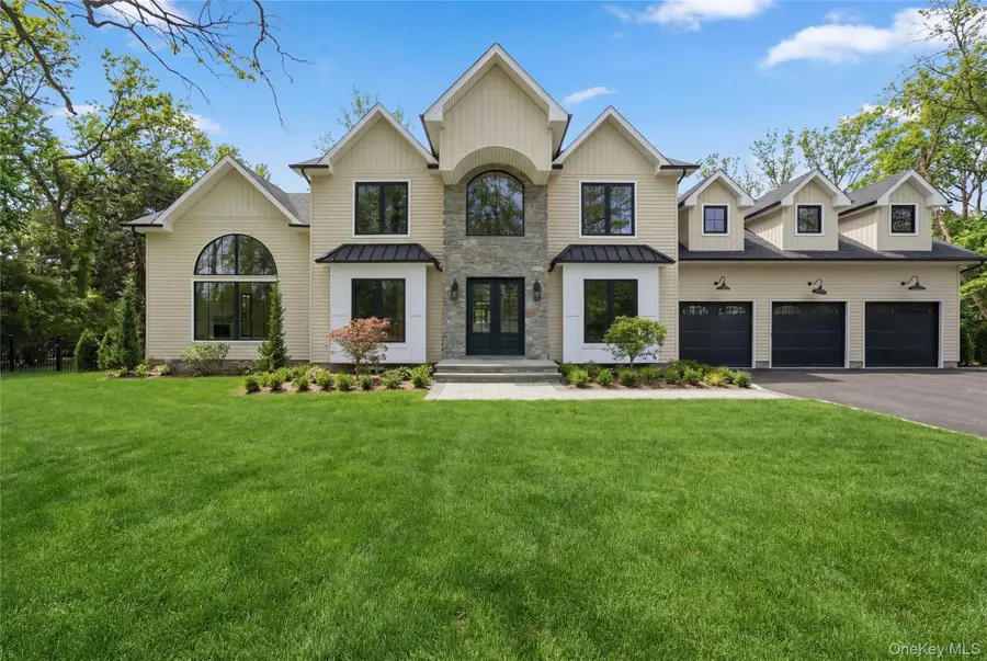 115 Weeks Drive, Dix Hills, NY 11746 - Image #3