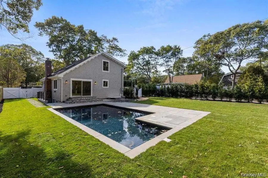 1 Lynnwood Court, Hampton Bays, NY 11946 - Image #3