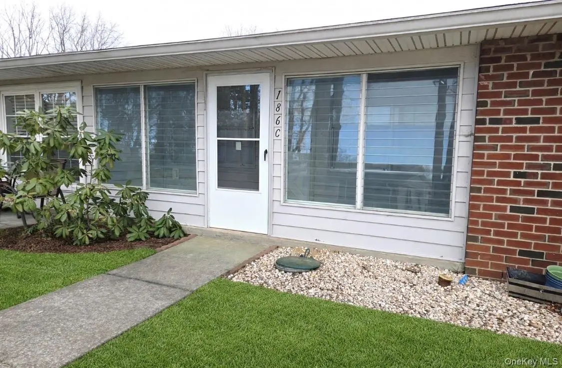 186C Ventry Court, Ridge, NY 11961 - Image #1