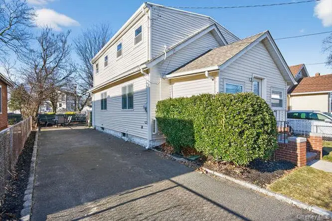 22 Bay Beach Avenue, Bayville, NY 11709 - Image #2