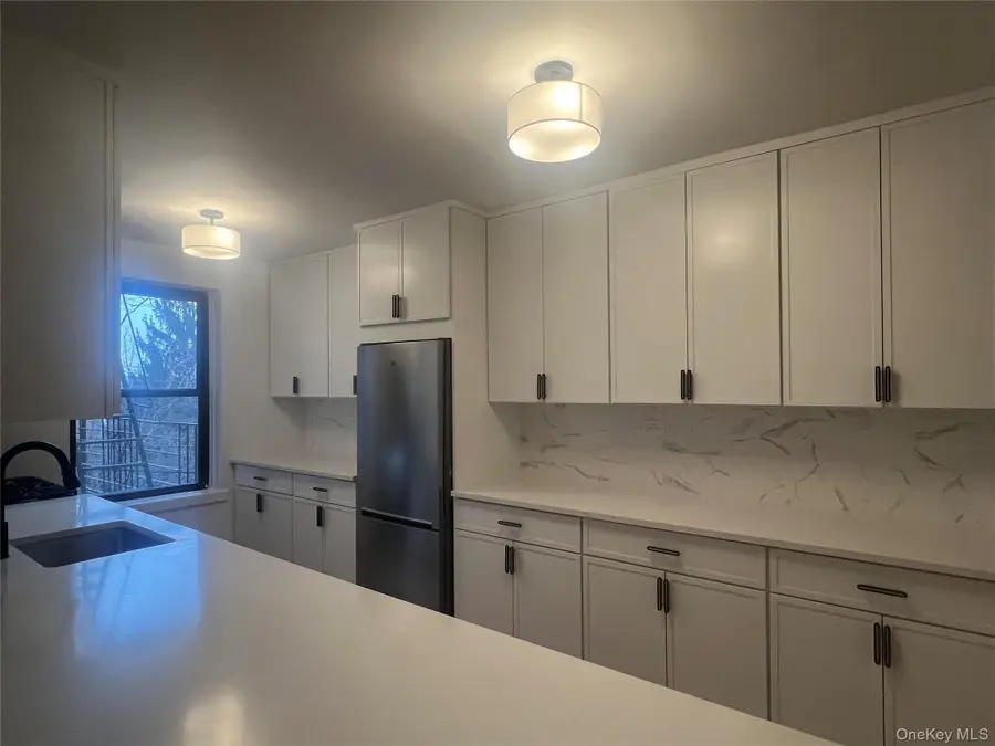 445 W 240th Street #2F, Bronx, NY 10463 - Image #3