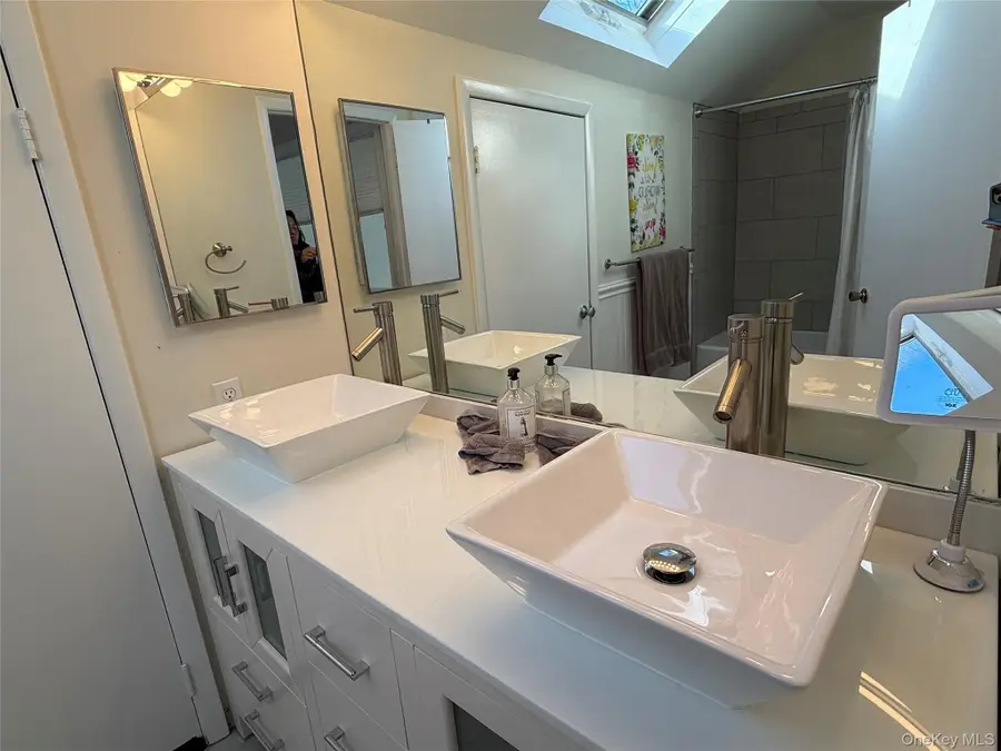 98 Squiretown Road, Hampton Bays, NY 11946 - Image #3