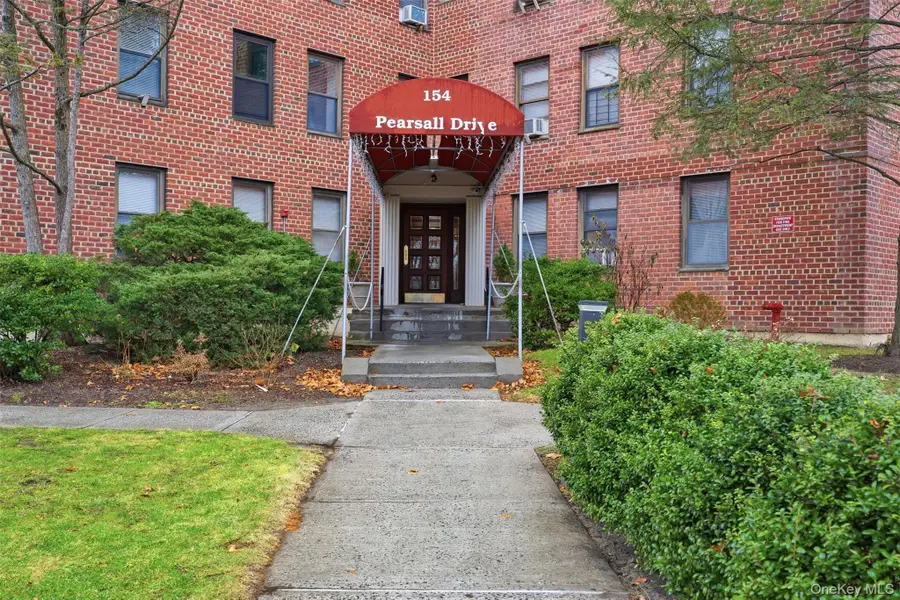 154 Pearsall Dr #1E, Mount Vernon, NY 10552 - Image #2