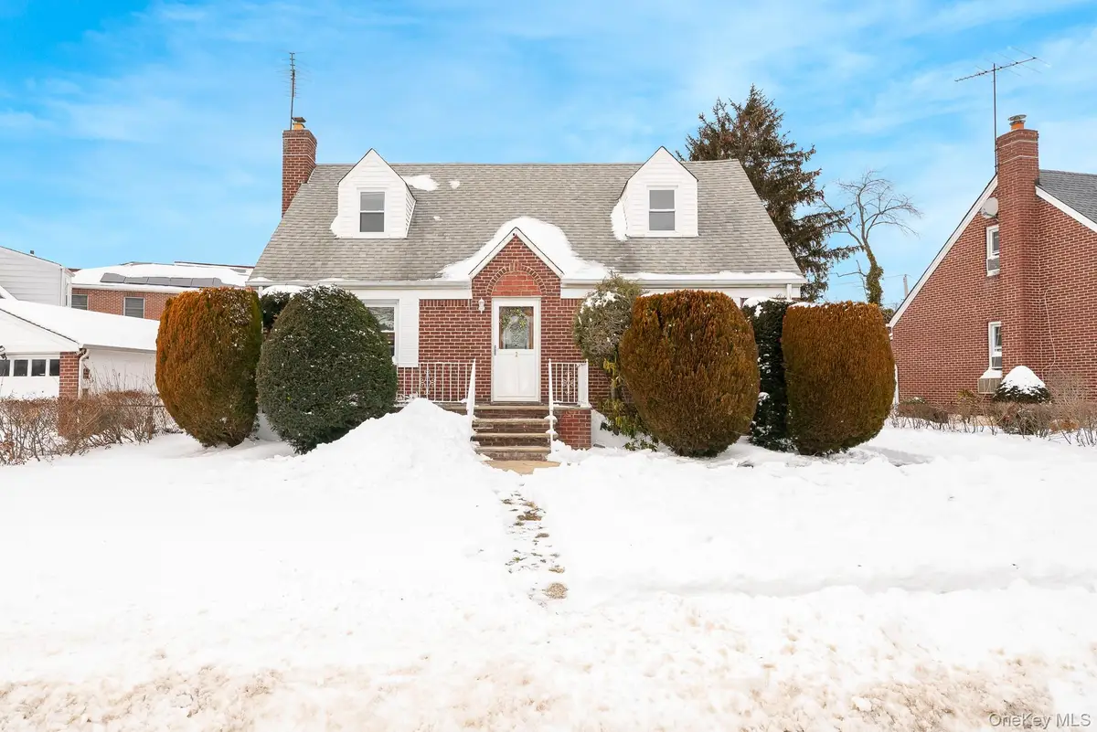 2 Parkview Place, Elmont, NY 11003 - Image #1
