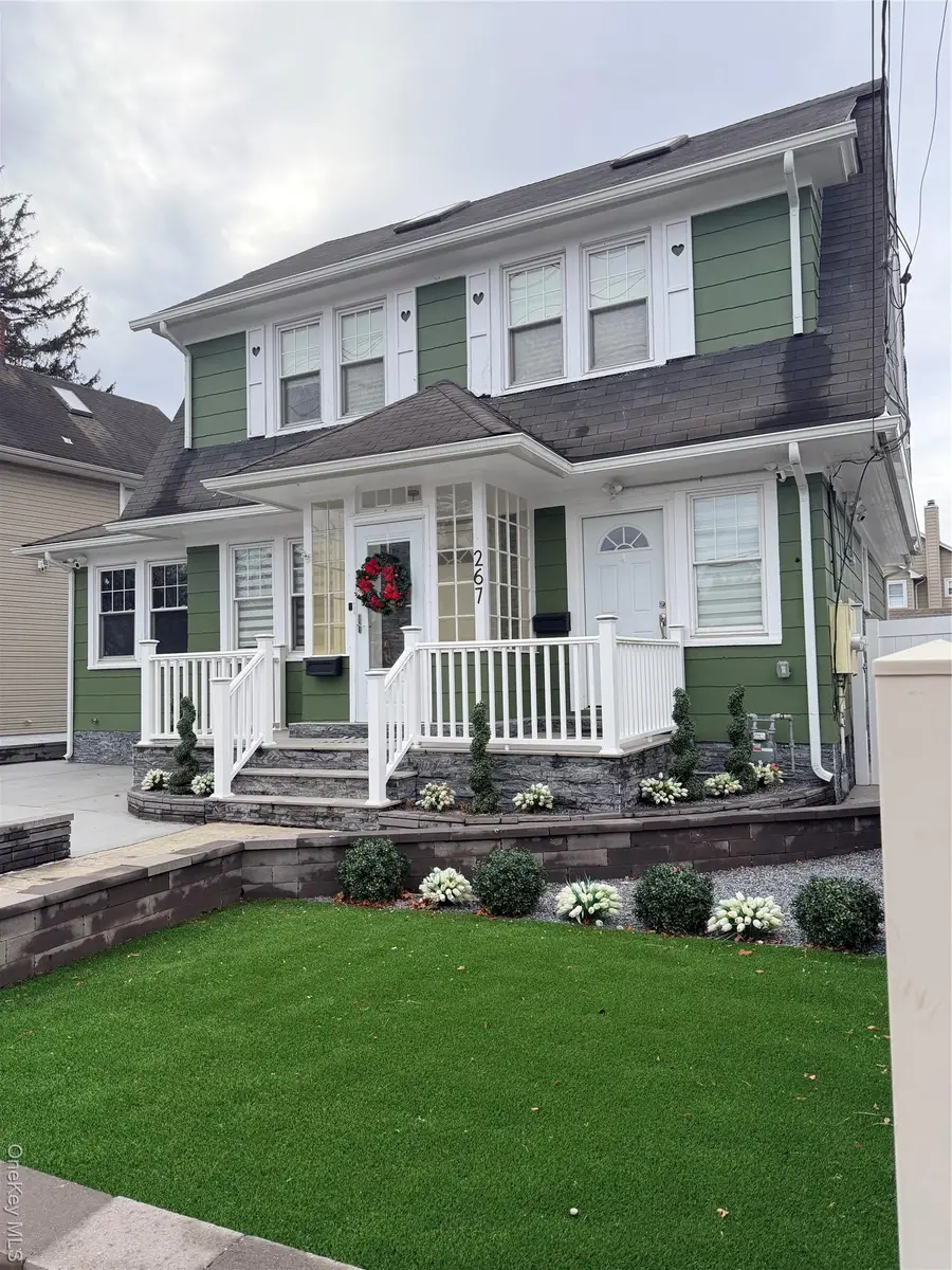 267 N Wellwood Avenue, Lindenhurst, NY 11757 - Image #3