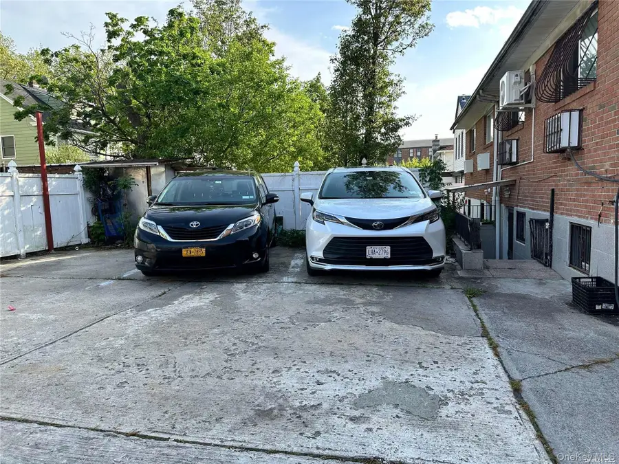 137-42 Geranium Avenue, Flushing, NY 11355 - Image #3