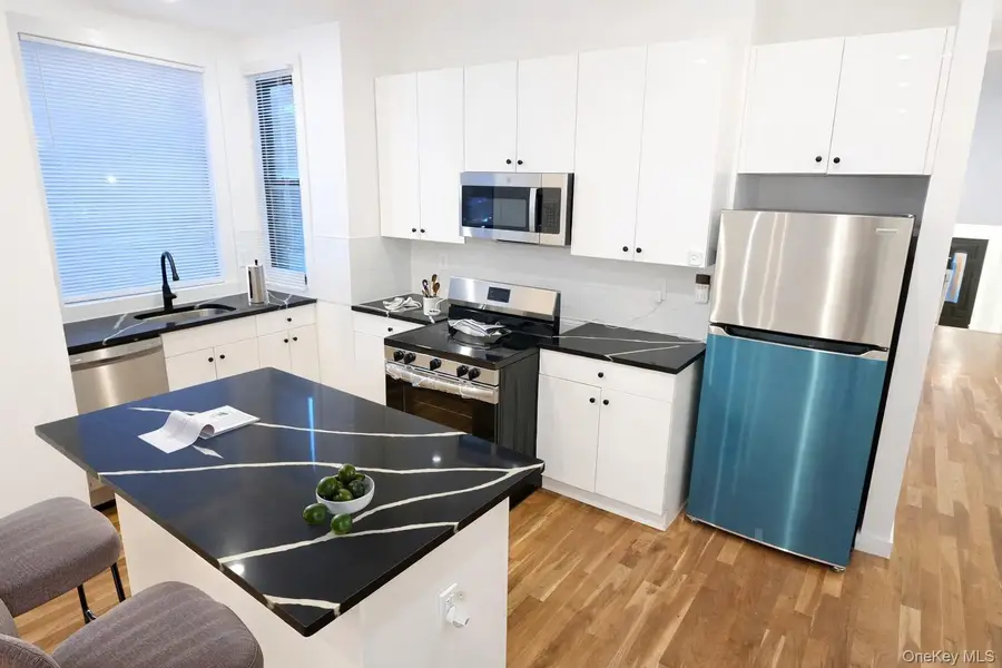 32 Radde Place, Brooklyn, NY 11233 - Image #3