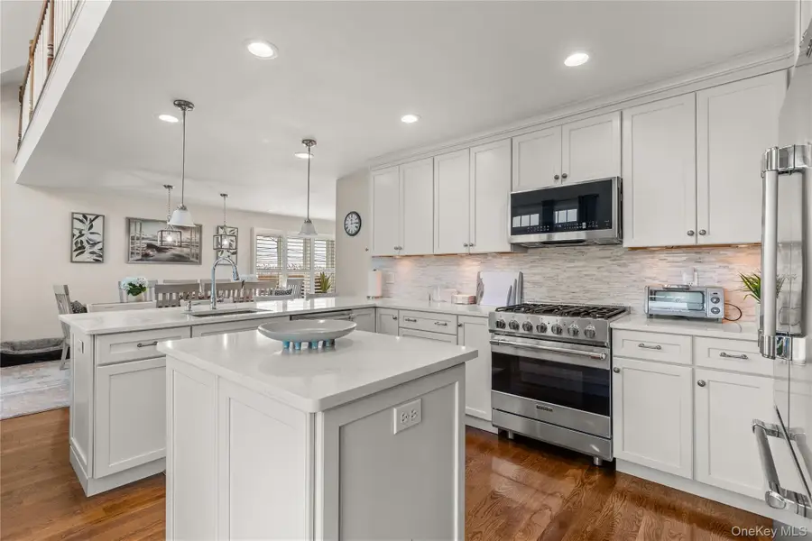 20 Namkee Lane, Blue Point, NY 11715 - #3