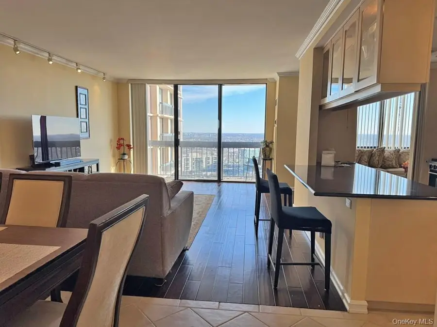 27110 Grand Central Parkway #19R, Queens, NY 11005 - Image #2