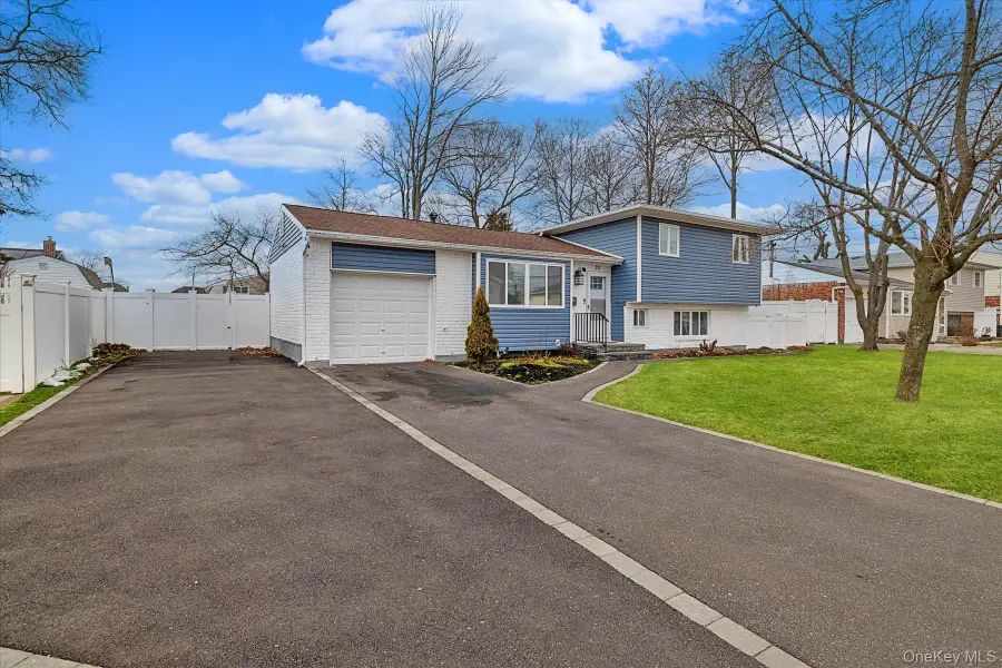 312 W 20th Street, Deer Park, NY 11729 - Image #3