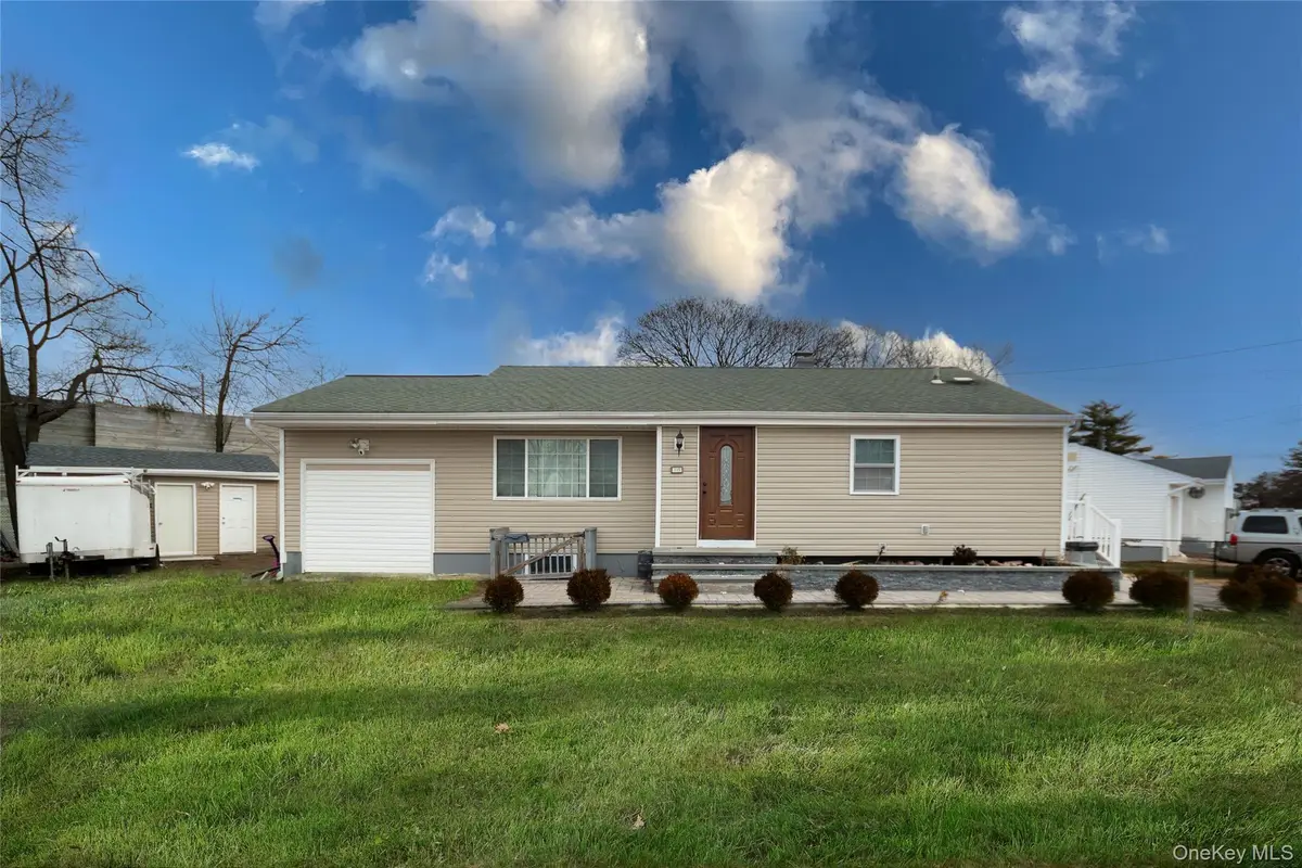 505 Madison Avenue, Brentwood, NY 11717 - Image #1