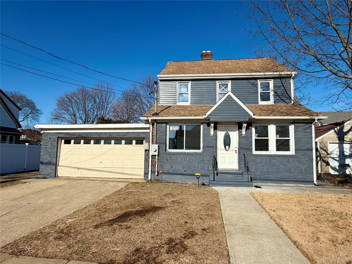 39 Acacia Avenue, Hempstead, NY 11550 - Image #1