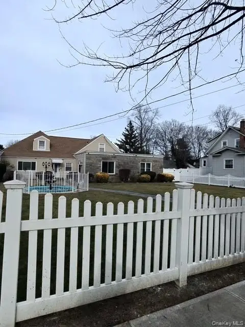 24 Whaley Street, Freeport, NY 11520 - Image #3