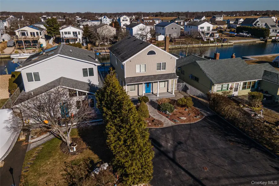 15 Roneck Court, Shirley, NY 11967 - Image #3