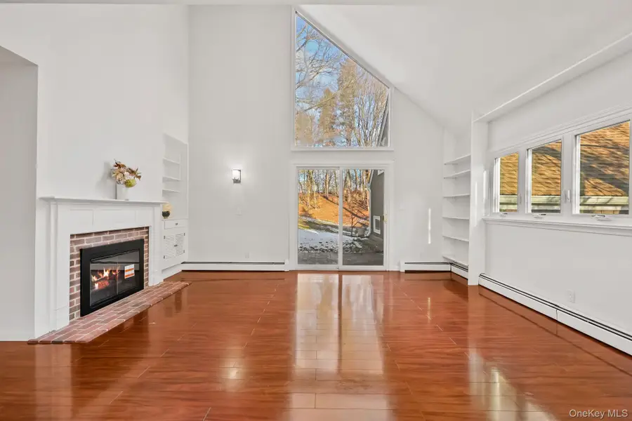 11 Pondview Close, Chappaqua, NY 10514 - Image #3