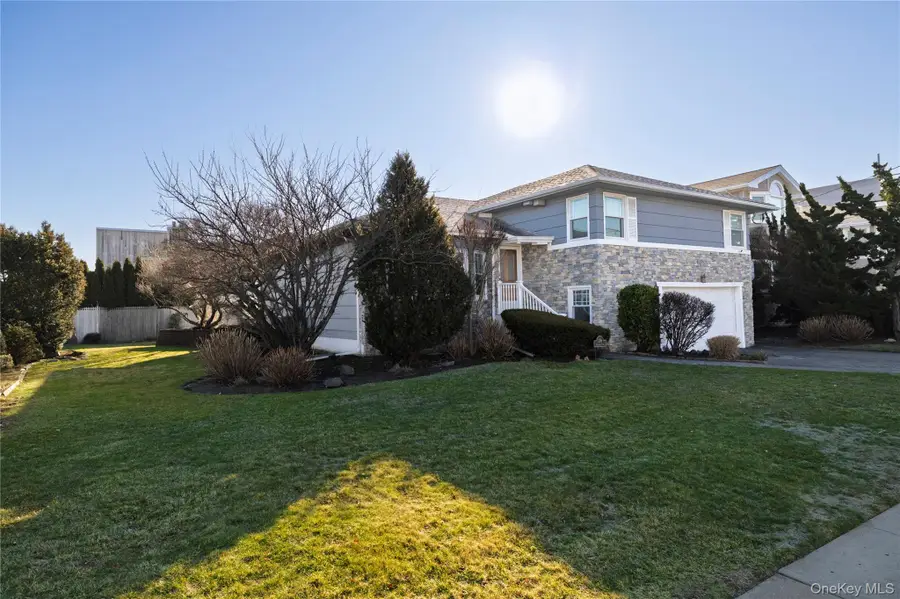 136 Greenway Road, Lido Beach, NY 11561 - Image #3