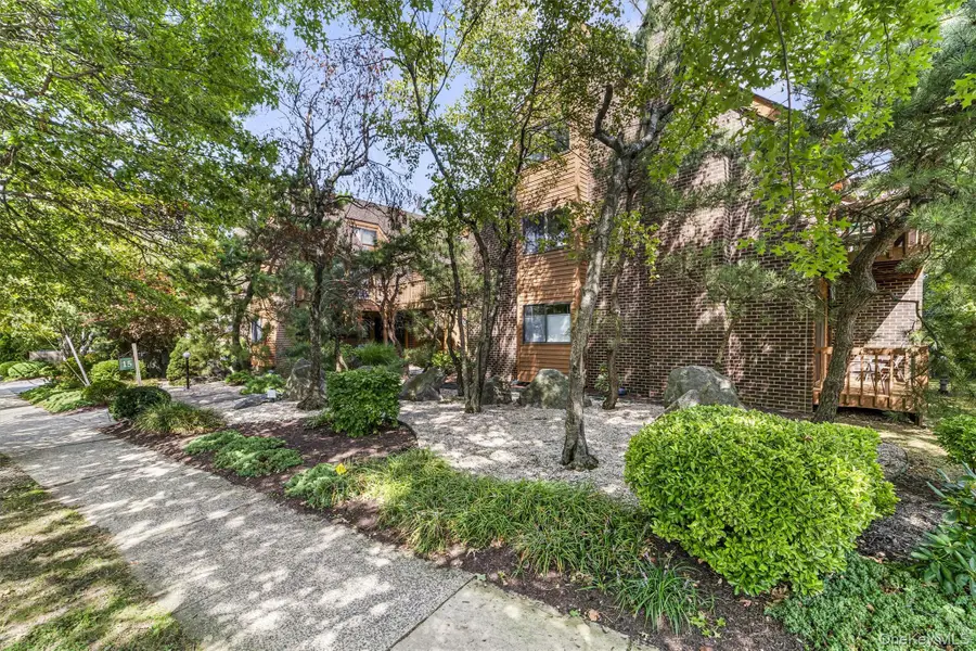 15 Greenridge Avenue #25F, White Plains, NY 10605 - Image #2