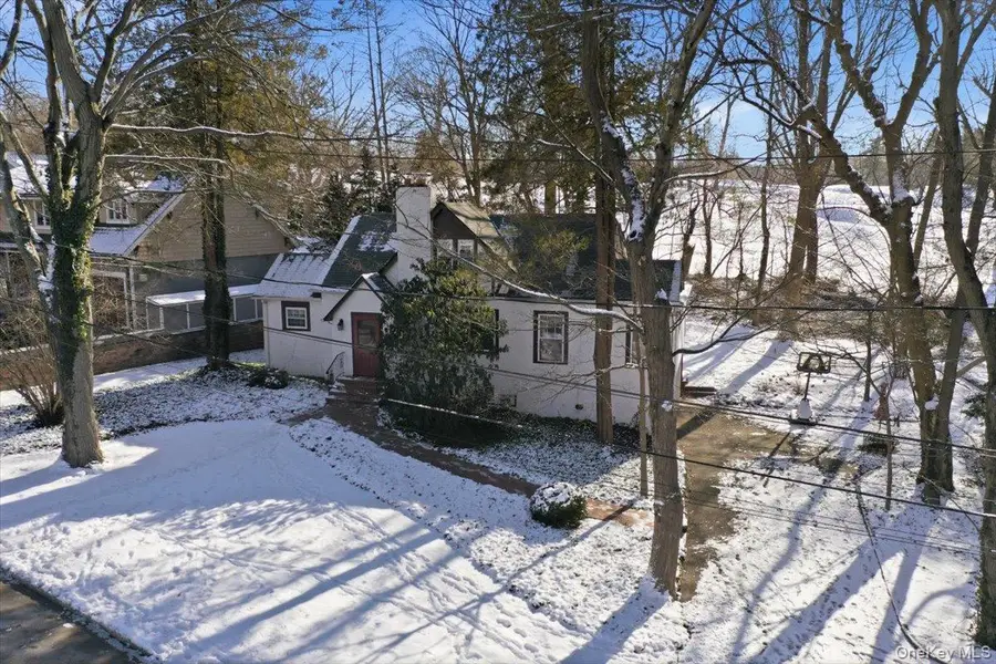 11 Muriel Road, Port Washington, NY 11050 - Image #2
