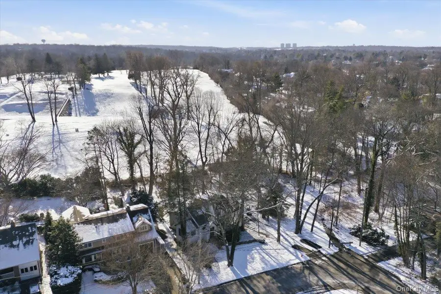 11 Muriel Road, Port Washington, NY 11050 - Image #3