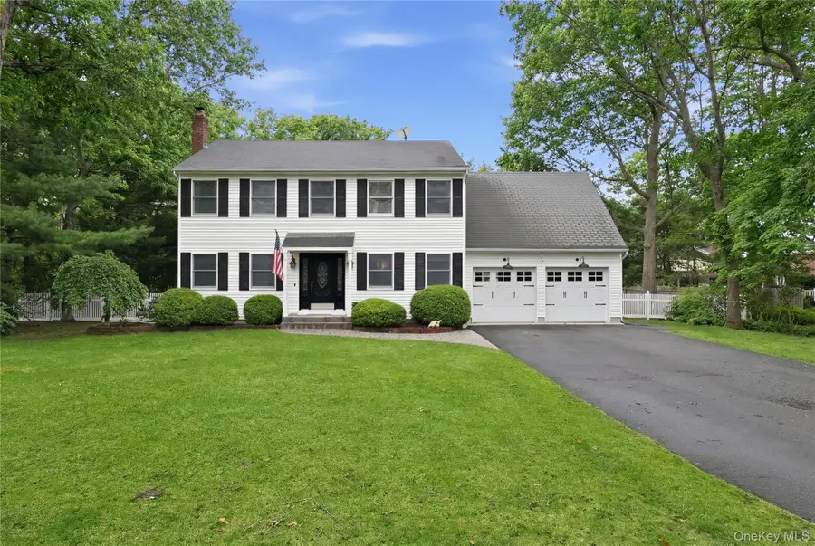 3 Hampton Drive, Center Moriches, NY 11934 - #2