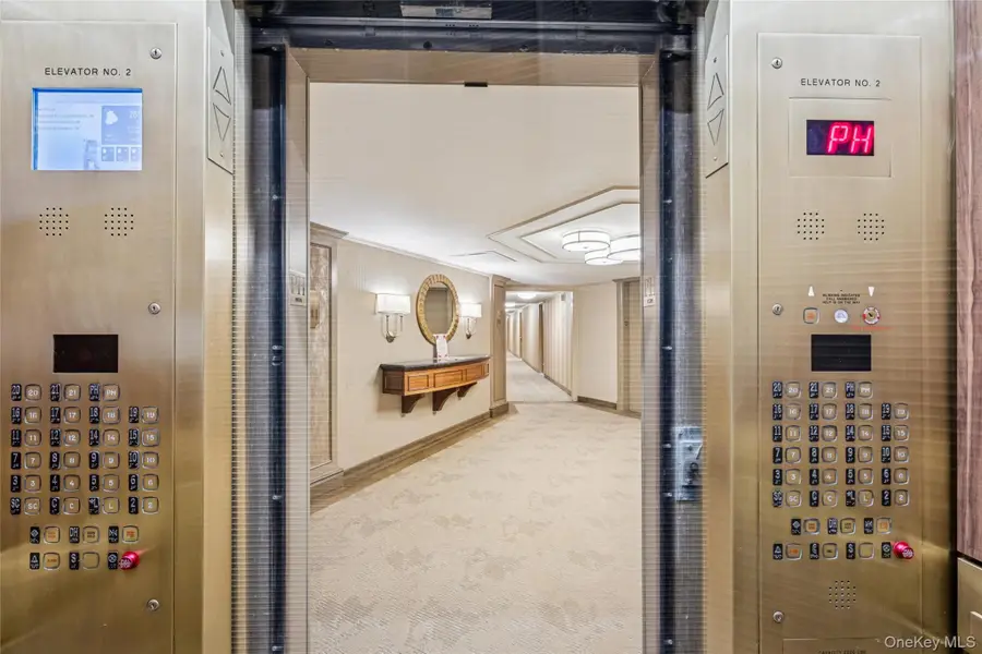 2 Bay Club Drive #PHH, Bayside, NY 11360 - Image #3