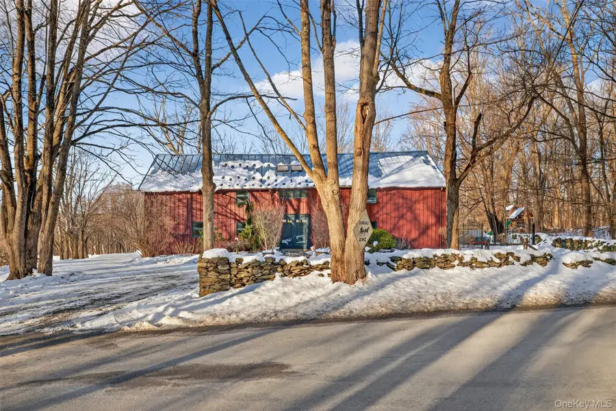 101 Drake Road, Pleasant Valley, NY 12569 - #2