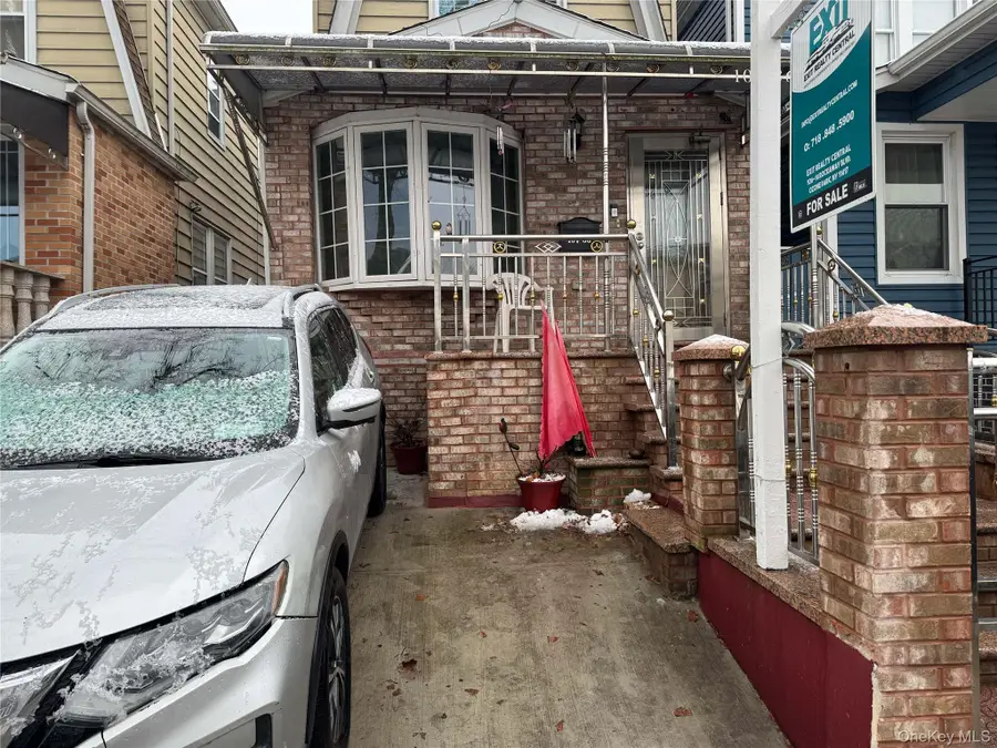 10736 109th Street, South Richmond Hill, NY 11419 - #2