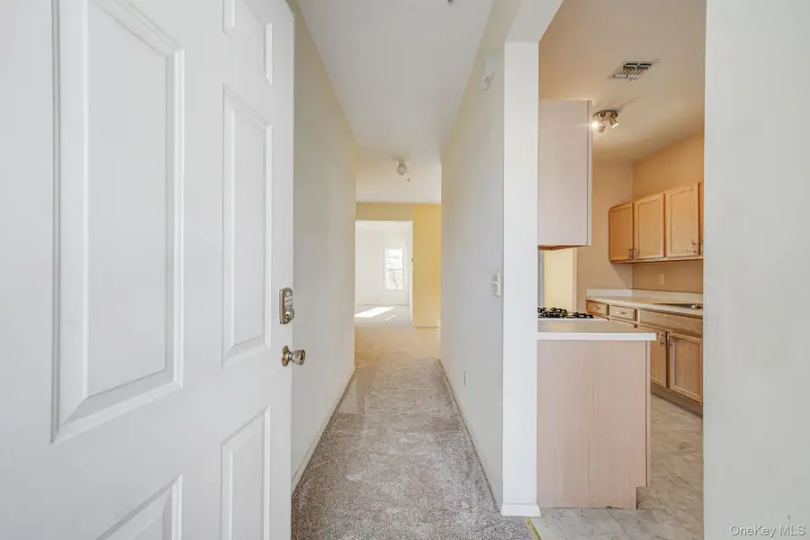 11 Cranberry Circle, Medford, NY 11763 - Image #2